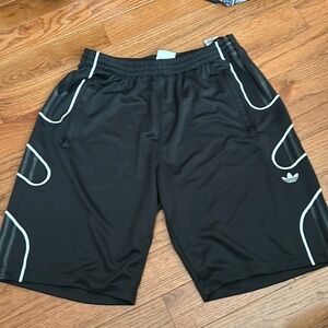 New men adidas like new size XL